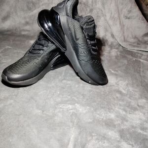 Nike 270 Triple  Black Kids